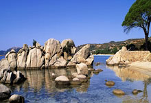 [国内足球]女超赛拉开战幕 揭幕战万人观赛.